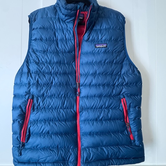 Patagonia Men's Navy Quilted Down Vest with Red Trim